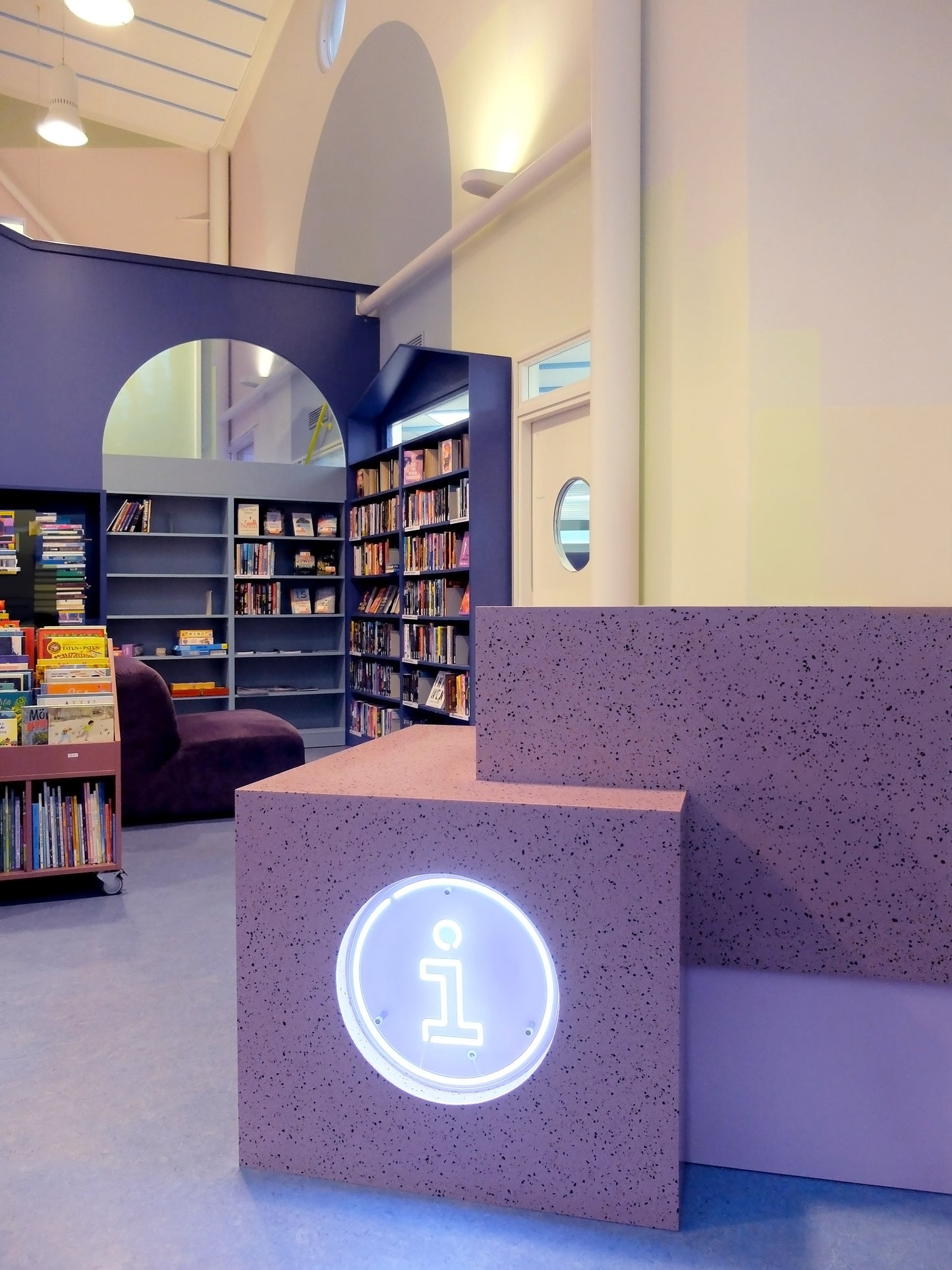 DP012 Violette Royale