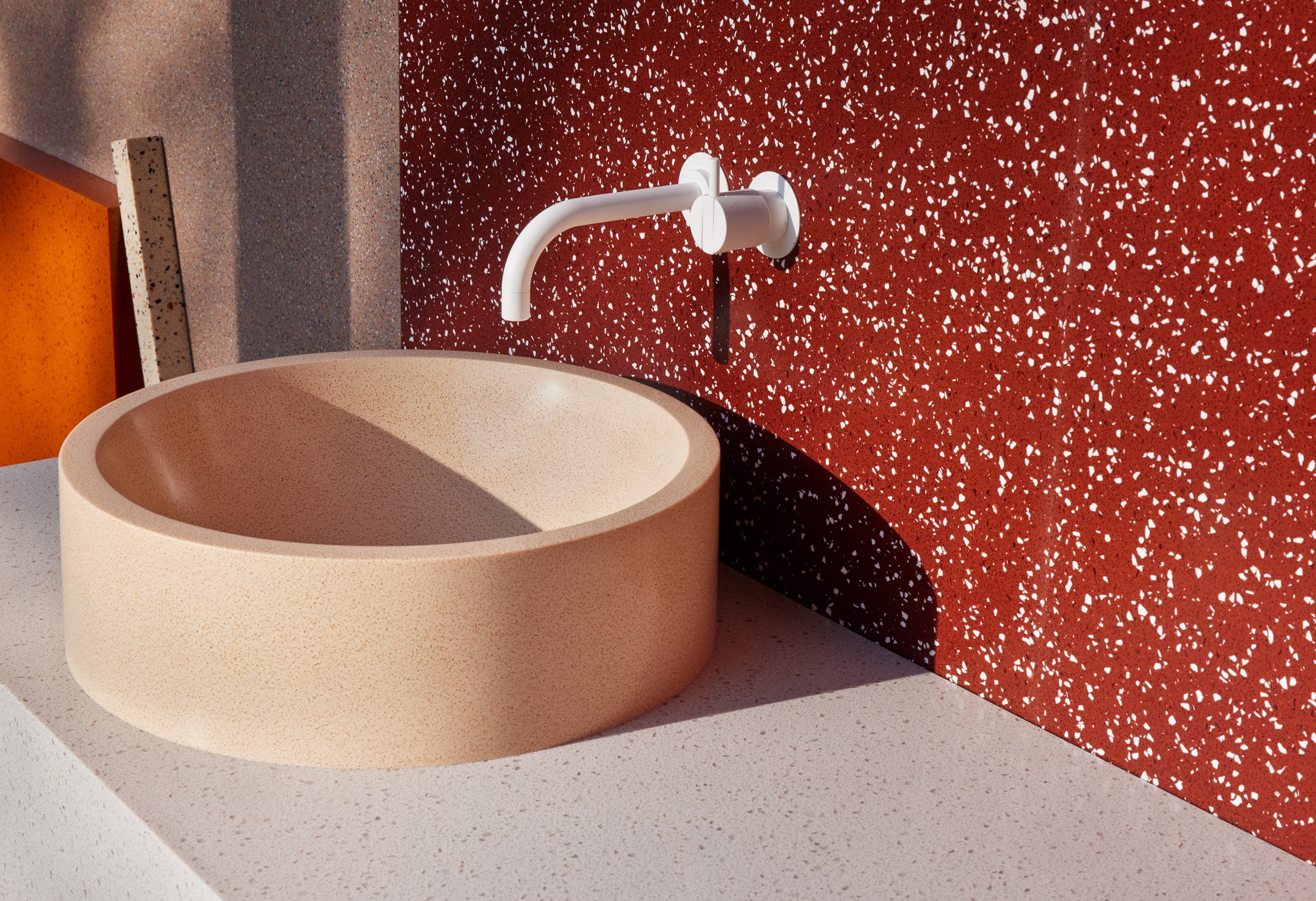 R8012-50-53 Red Brown - clear large speckles - white large R8012-50-53 Red Brown - clear large speckles - white large