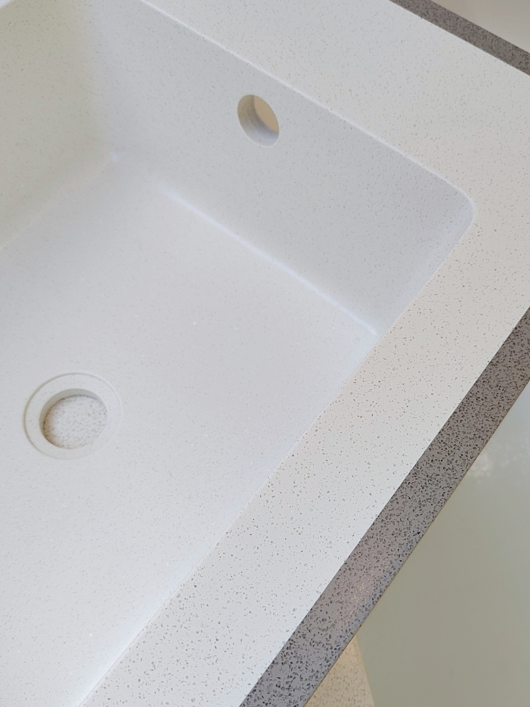 Vanity top D0730-07 Light grey